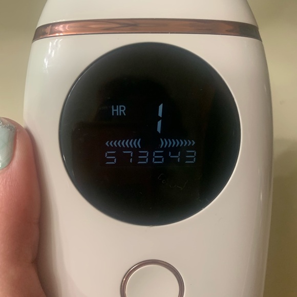 Nood Flasher 2.0 IPL Hair Removal Device – Like New – 573K Flashes - Picture 3 of 9